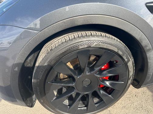 2022 Tesla Model Y Performance Dual Motor All-Wheel Drive