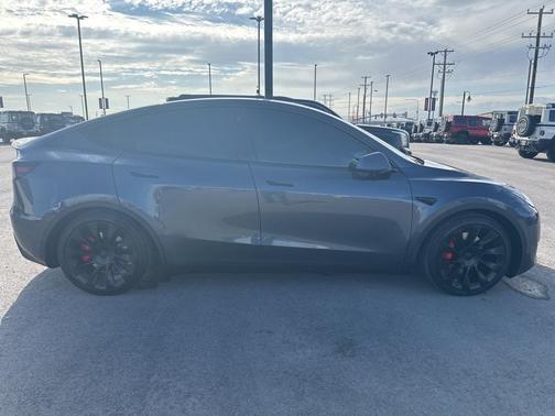 2022 Tesla Model Y Performance Dual Motor All-Wheel Drive