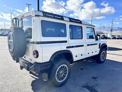 2025 INEOS Grenadier Fieldmaster