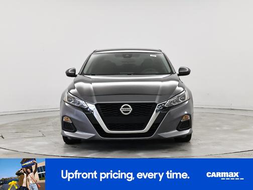 2022 Nissan Altima SV