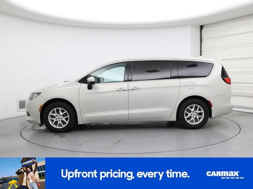 2017 Chrysler Pacifica Touring Plus