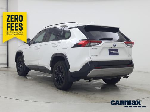 White 2024 Toyota RAV4 Hybrid SE