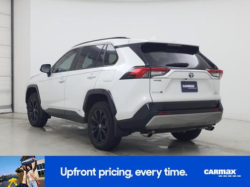 White 2024 Toyota RAV4 Hybrid SE