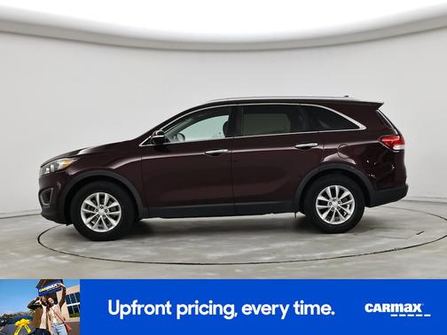 Burgundy 2017 Kia Sorento LX