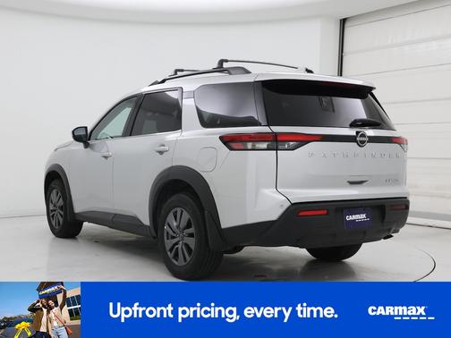 Silver 2024 Nissan Pathfinder SV