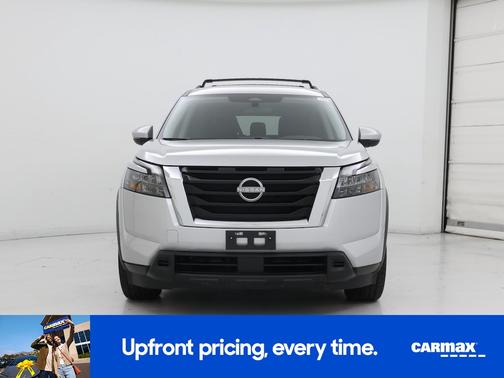 Silver 2024 Nissan Pathfinder SV