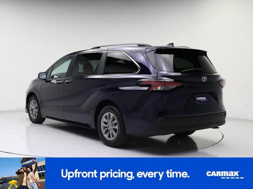 2022 Toyota Sienna XLE