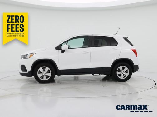 White 2020 Chevrolet Trax LT