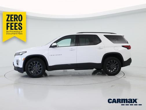 White 2023 Chevrolet Traverse RS