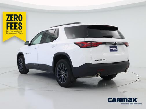White 2023 Chevrolet Traverse RS