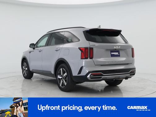 Gray 2022 Kia Sorento EX