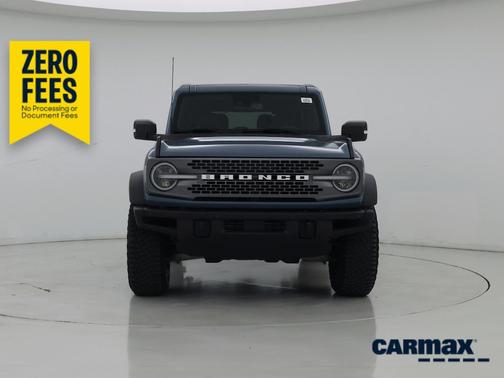 Blue 2023 Ford Bronco Badlands
