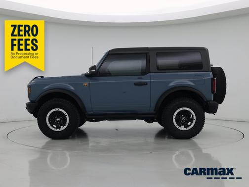 Blue 2023 Ford Bronco Badlands