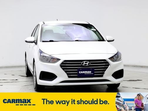 2020 Hyundai Accent SE