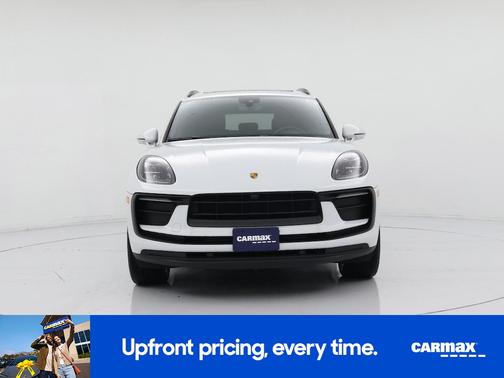White 2022 Porsche Macan