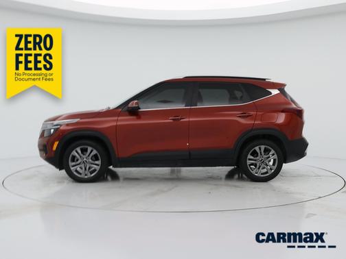 Orange 2023 Kia Seltos S