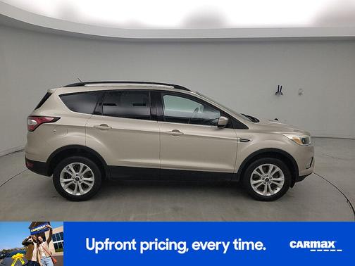 Gold 2018 Ford Escape SE