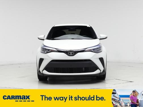 2022 Toyota C-HR XLE