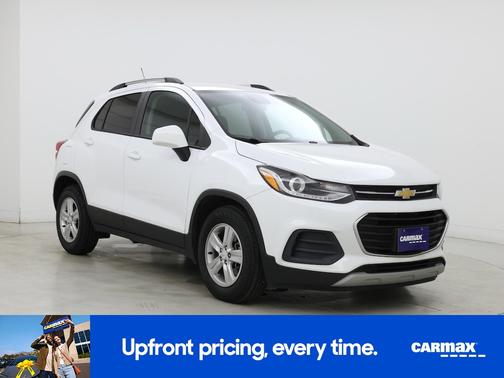 White 2022 Chevrolet Trax LT
