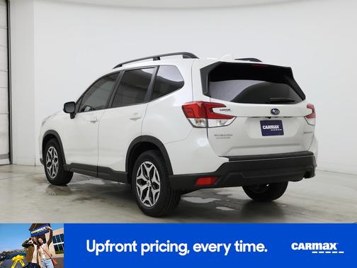 White 2021 Subaru Forester Premium