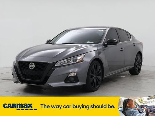 2022 Nissan Altima SR