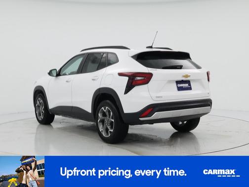 White 2025 Chevrolet Trax LT