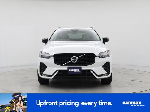 2023 Volvo XC60 B5 Plus Dark Theme