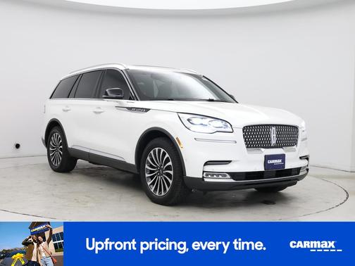 White 2023 Lincoln Aviator Reserve