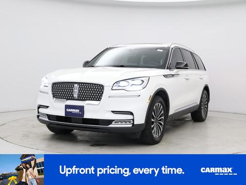 White 2023 Lincoln Aviator Reserve