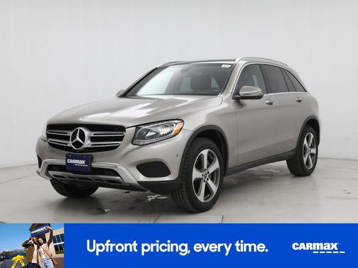 Gold 2019 Mercedes-Benz GLC 300