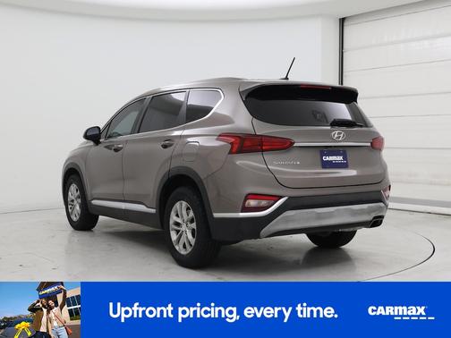 2019 Hyundai SANTA FE SE