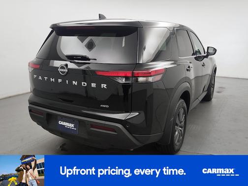 2024 Nissan Pathfinder S