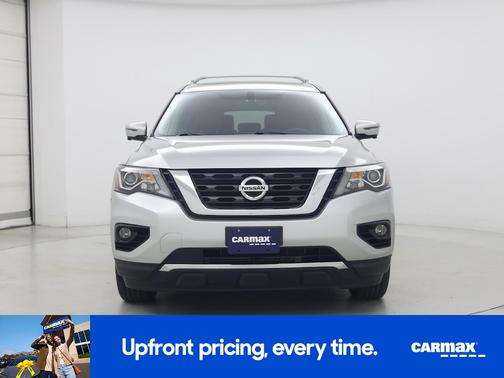 2017 Nissan Pathfinder SL