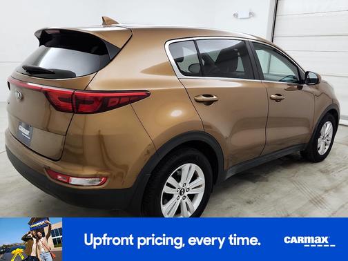 Gold 2017 Kia Sportage LX