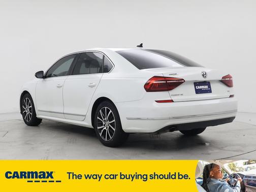 2017 Volkswagen Passat SE