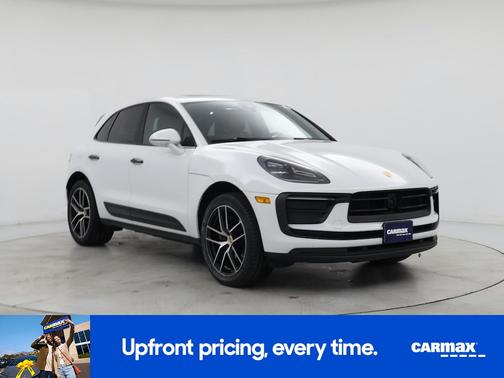 2023 Porsche Macan T