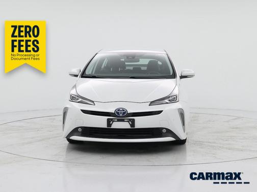White 2022 Toyota Prius XLE