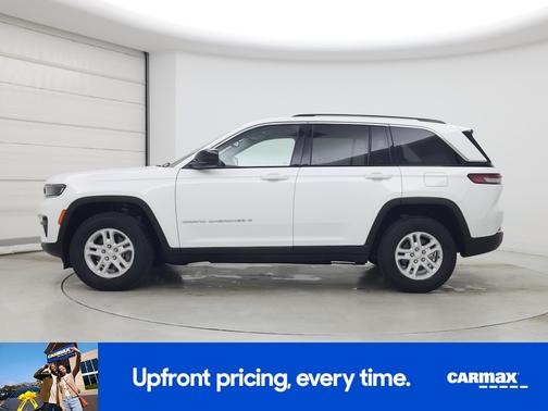 White 2023 Jeep Grand Cherokee Laredo
