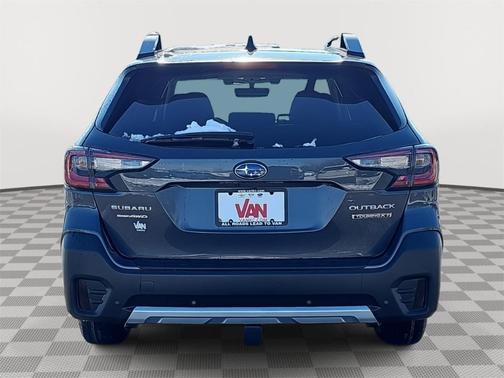 2022 Subaru Outback Touring XT