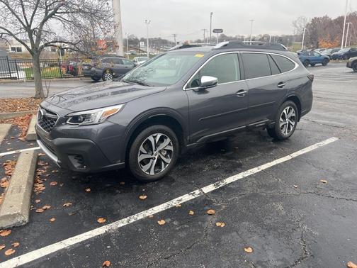 2022 Subaru Outback Touring XT