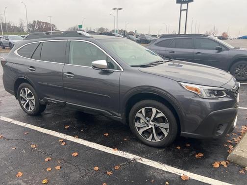 2022 Subaru Outback Touring XT