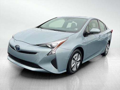 2016 Toyota Prius Three