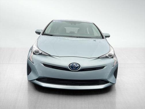 2016 Toyota Prius Three