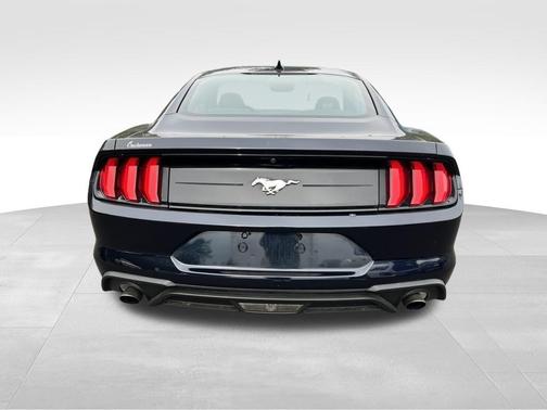 2021 Ford Mustang EcoBoost
