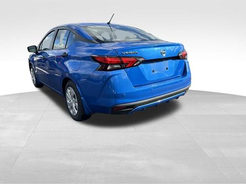 2021 Nissan Versa 1.6 S