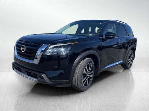 2025 Nissan Pathfinder Platinum 4WD