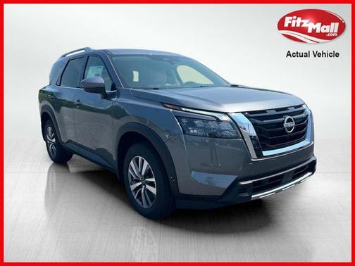 2025 Nissan Pathfinder SL 4WD