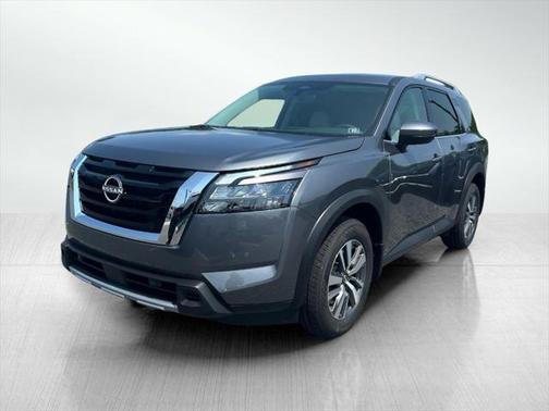 2025 Nissan Pathfinder SL 4WD