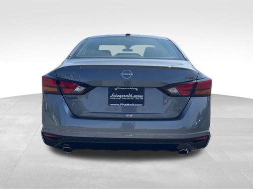 2025 Nissan Altima SR FWD