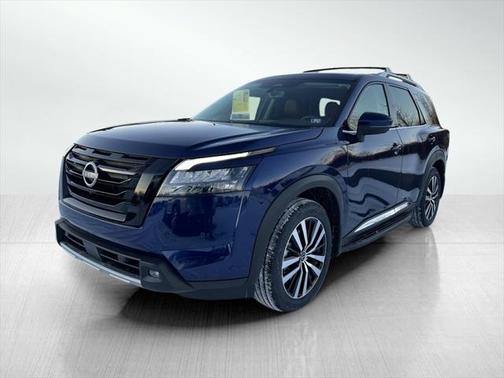 2025 Nissan Pathfinder Platinum 4WD